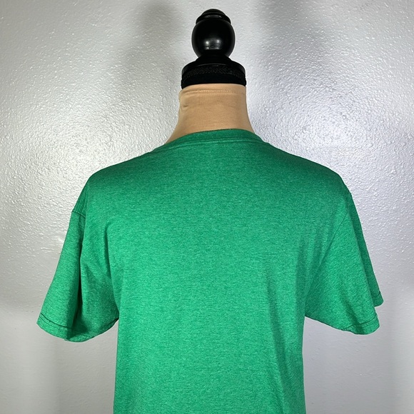 Green Lucky charms cereal magically delicious leprechaun graphic novelty tee S - Picture 5 of 8